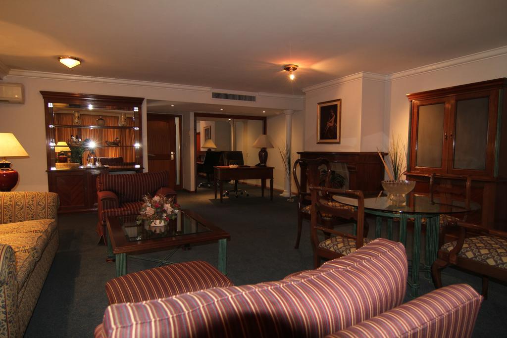 Crystal Palace Hotel Montevideo Exterior foto